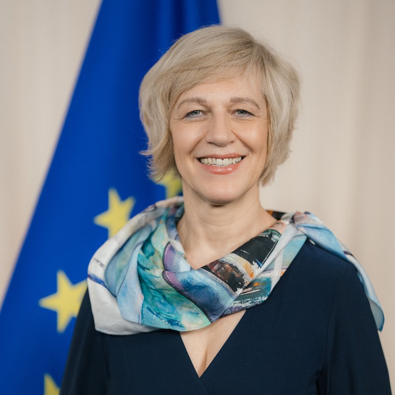 Renate Nikolay