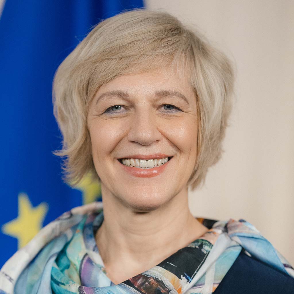 Renate Nikolay